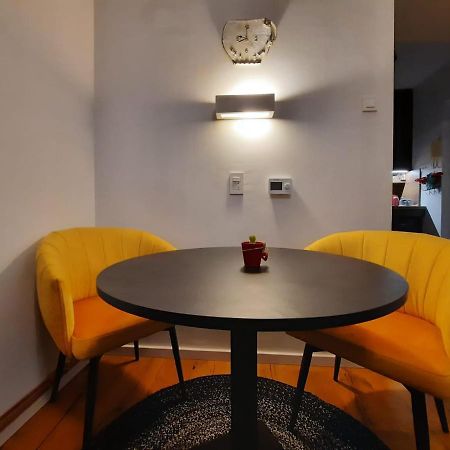 Piccolo App Apartment Zagreb Bagian luar foto