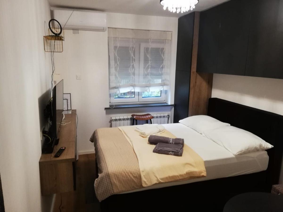 Piccolo App Apartment Zagreb Bagian luar foto
