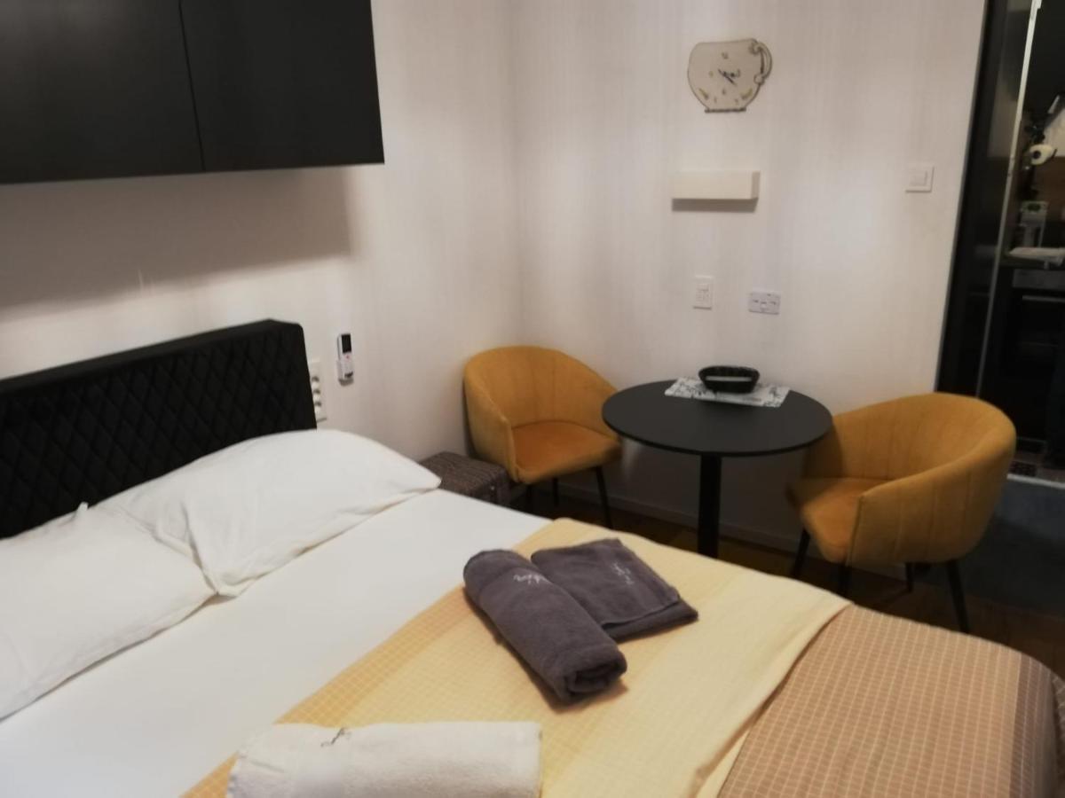 Piccolo App Apartment Zagreb Bagian luar foto